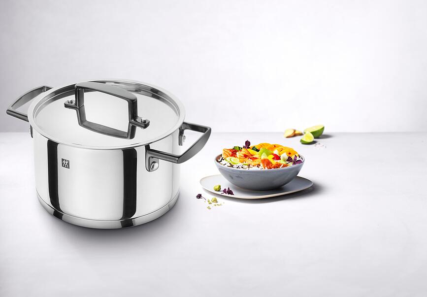 Batería de Cocina Bellasera, con mangos negros, Set de 5 piezas