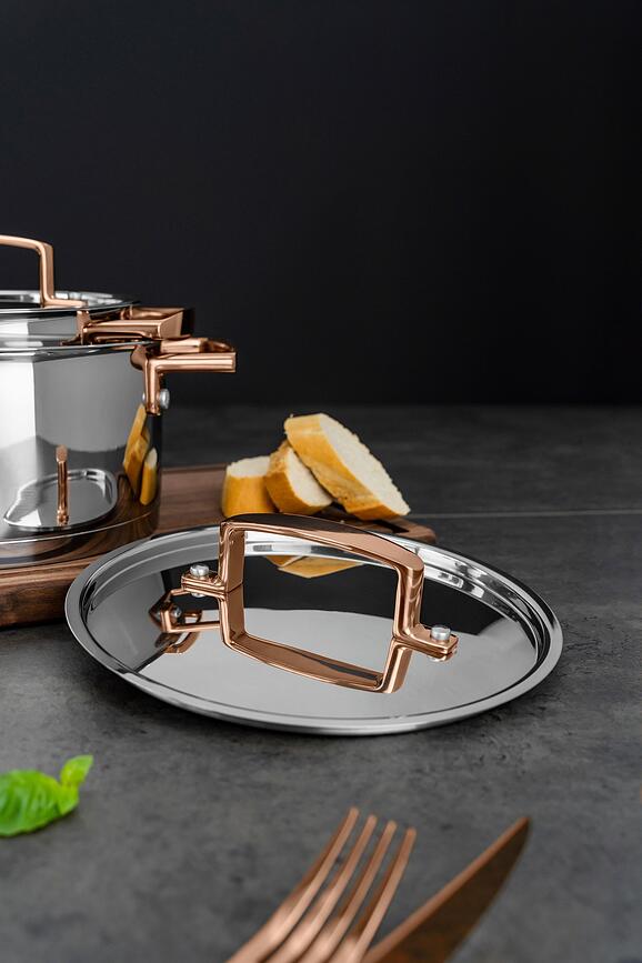 Batería de Cocina Bellasera, con mangos negros, Set de 5 piezas