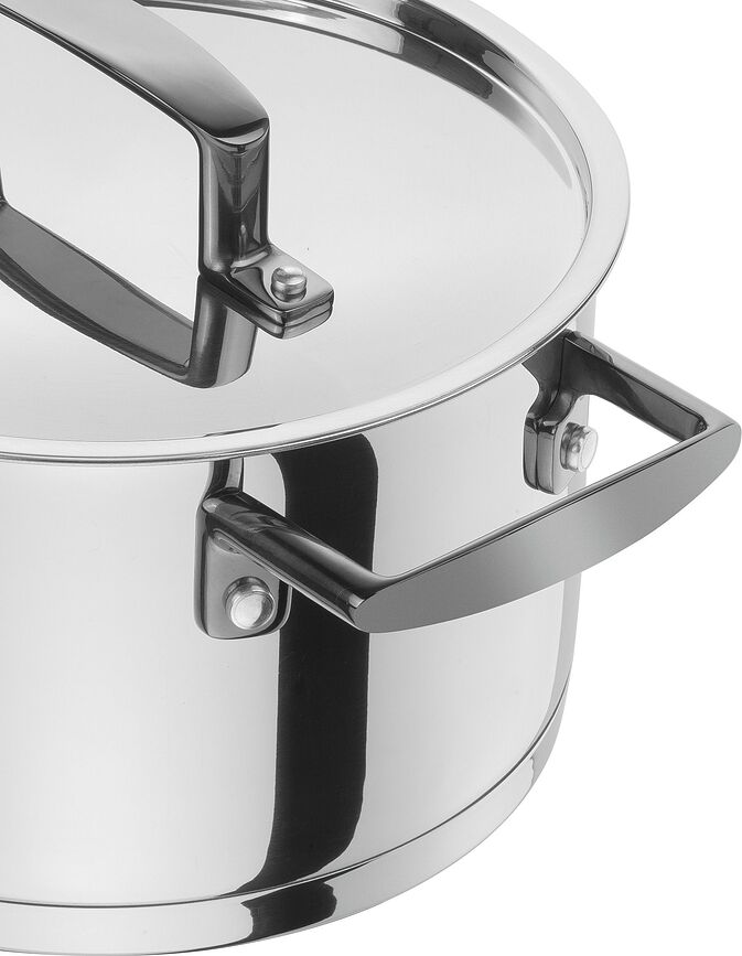 Batería de Cocina Bellasera, con mangos negros, Set de 5 piezas