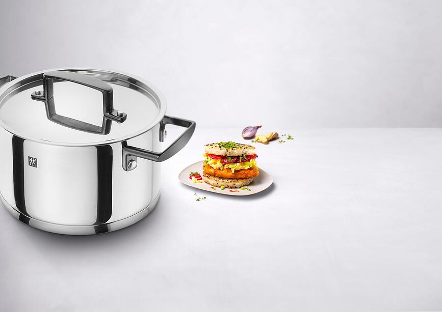 Batería de Cocina Bellasera, con mangos negros, Set de 5 piezas