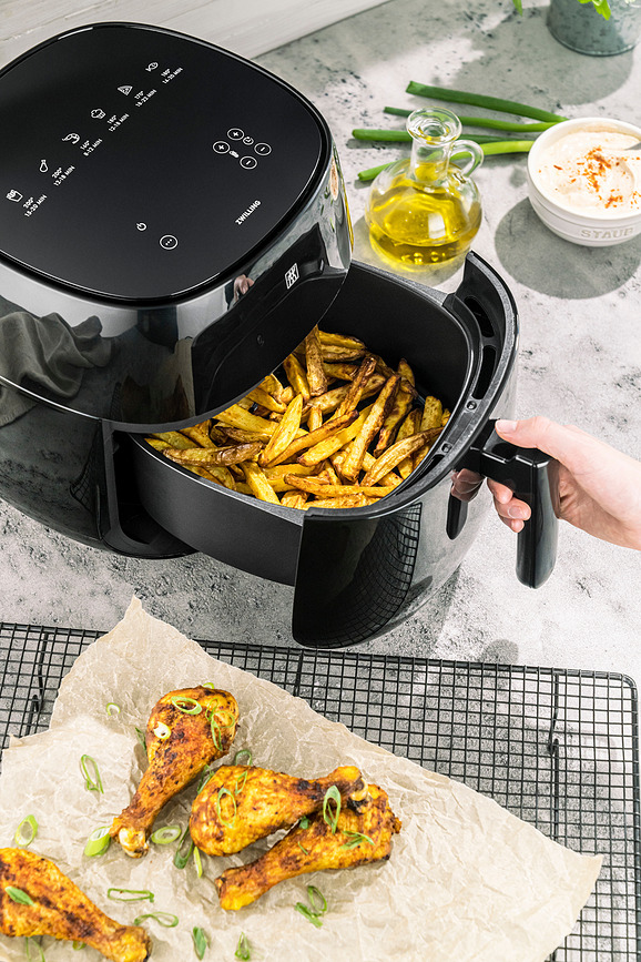 Electrics Air Fryer Friteza na vrući zrak 4 L crna