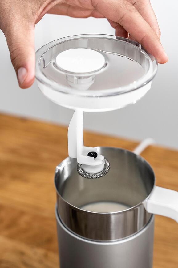 Enfinigy Pjenilica za Mlijeko crna