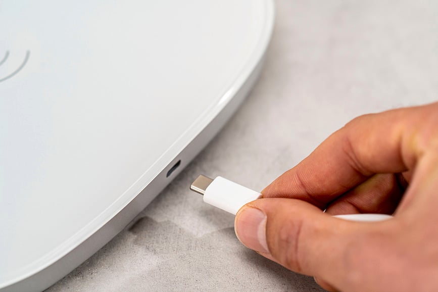 Enfinigy Vaga digitalna s funkcijom punjenja bijela