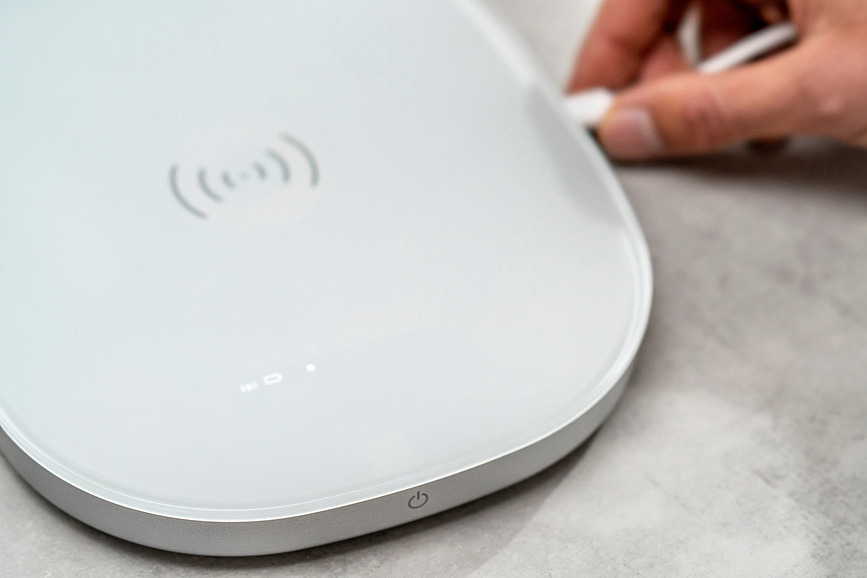 Enfinigy Vaga digitalna s funkcijom punjenja bijela