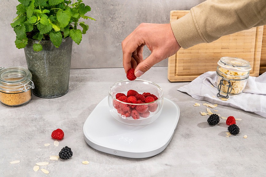 Enfinigy Vaga digitalna s funkcijom punjenja bijela