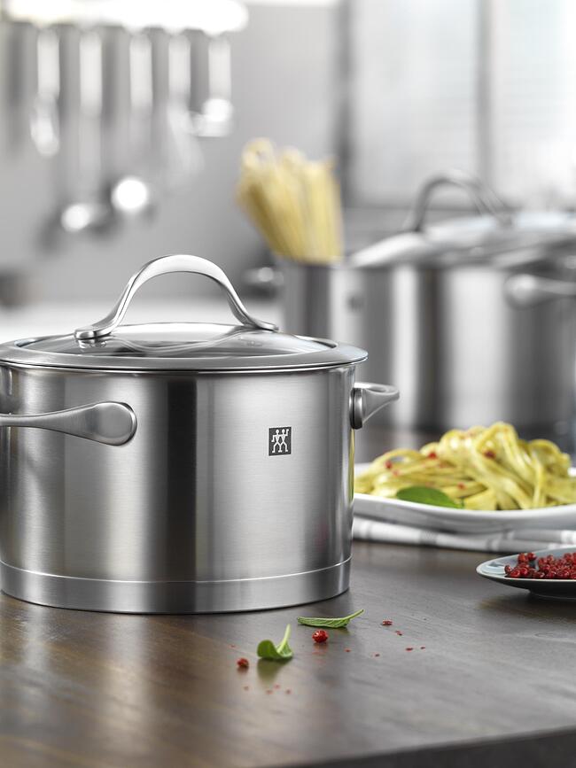 Essence Batterie de Cuisine, set 5 pièces