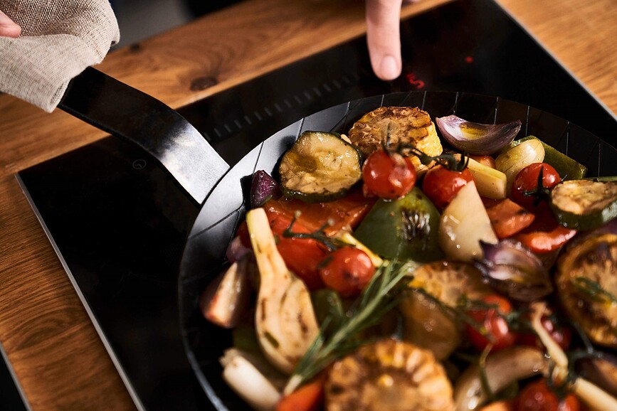 Forge Ponev železna, 28 cm