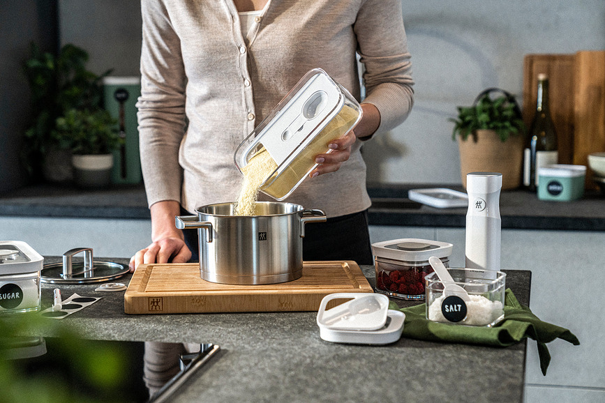 Fresh & Save Cube M Set de Boîtes sous vide avec pompe, insert, étiquettes et marqueur craie, 10 pièces