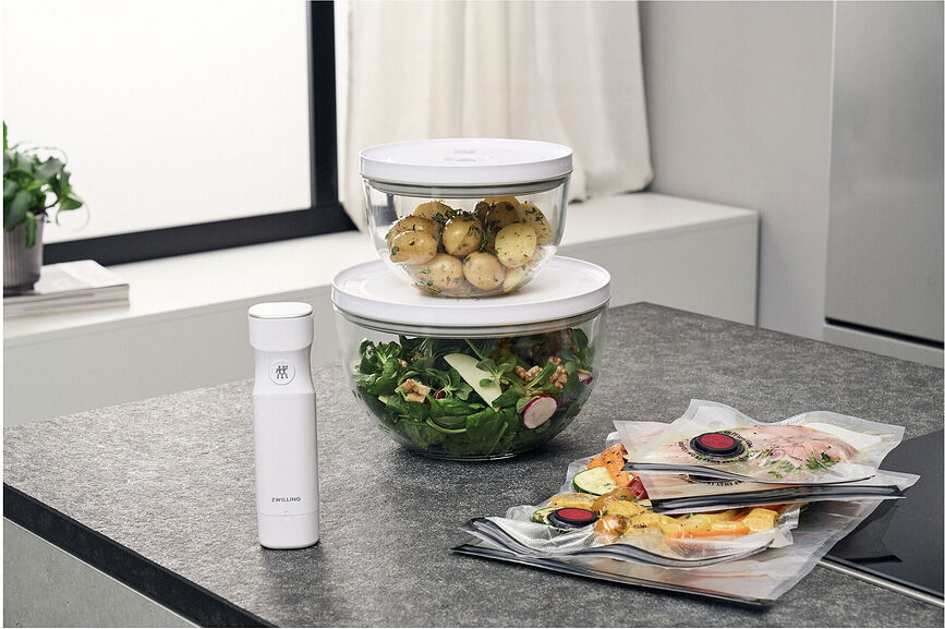 Fresh & Save Glass Vacuum Bowls with Bags and Pump, 5-piece set