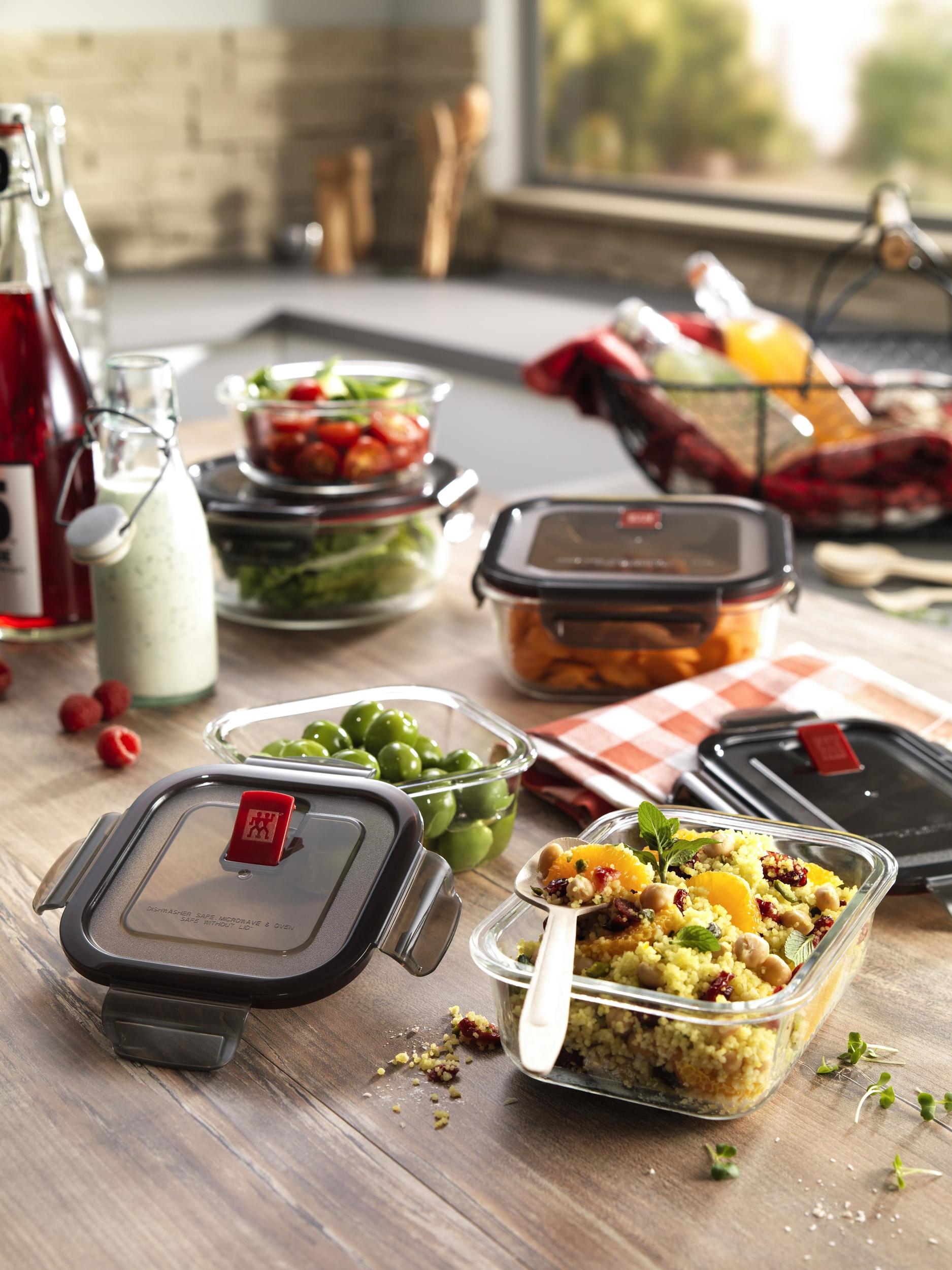 https://3fa-media.com/zwilling/zwilling-gusto-kitchen-container-rectangular__130002_02d8eea-s2500x2500.jpg
