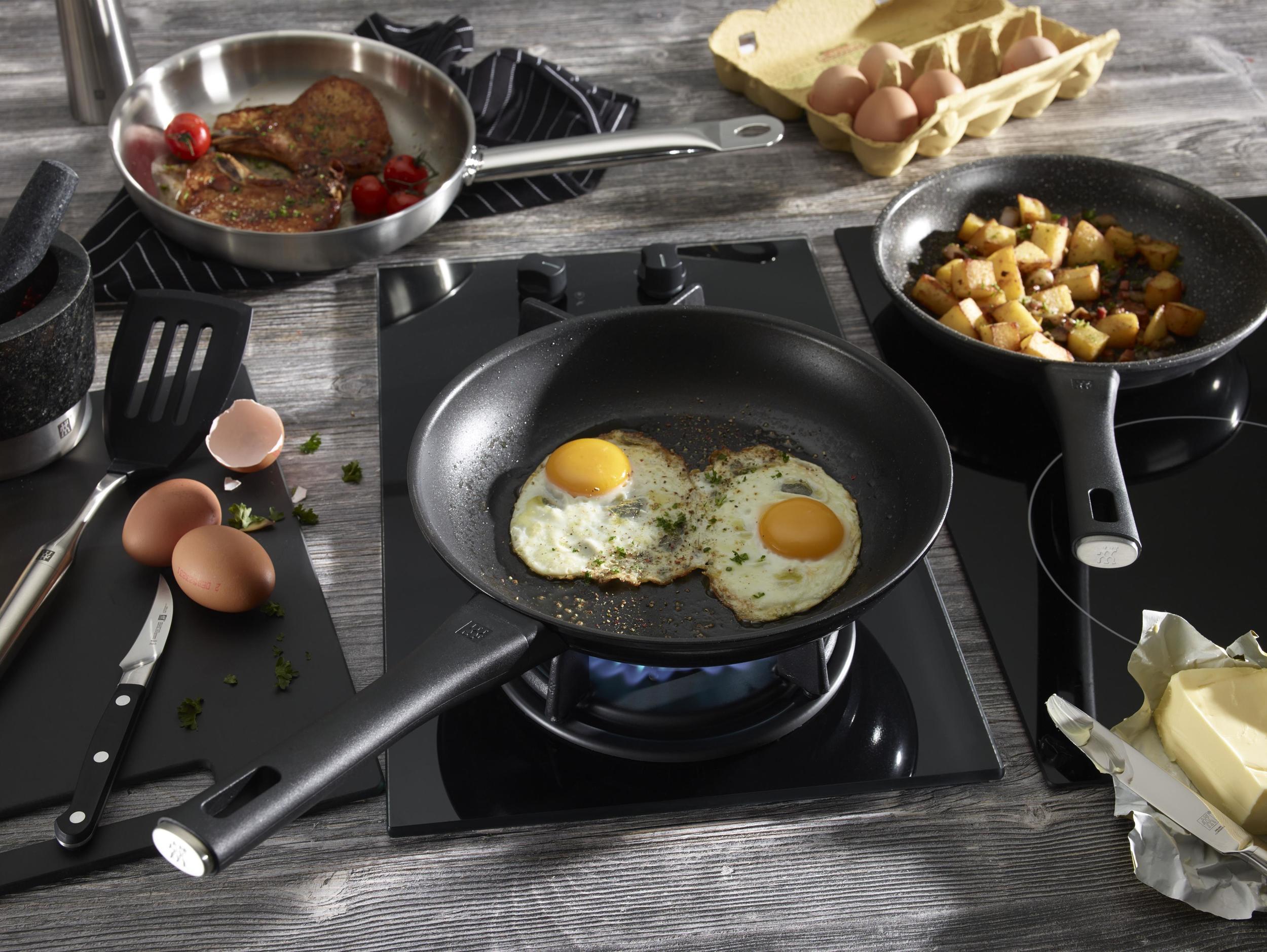 Plus a granite Pan Zwilling 66319-206-0 Marquina - coating with