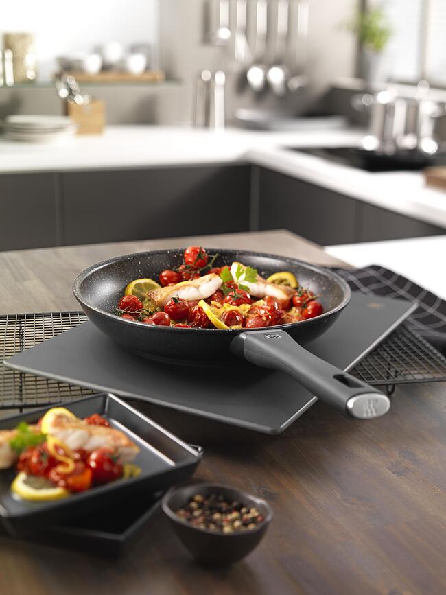 Marquina Plus Ponev, 24 cm, granitni premaz