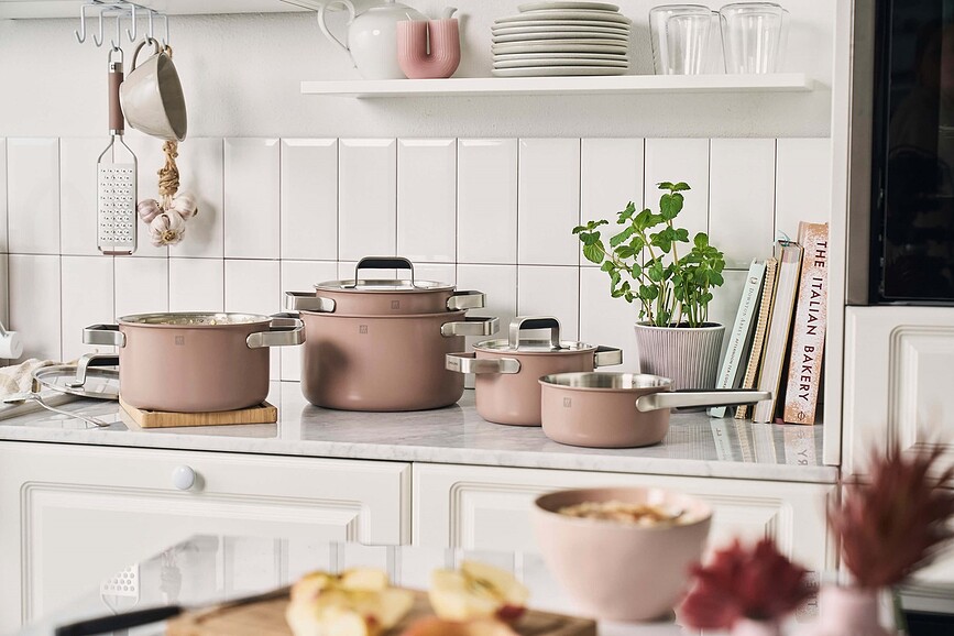 Pure Batterie de Cuisine avec casserole et 2 couvercles, crème, Set 5 pièces