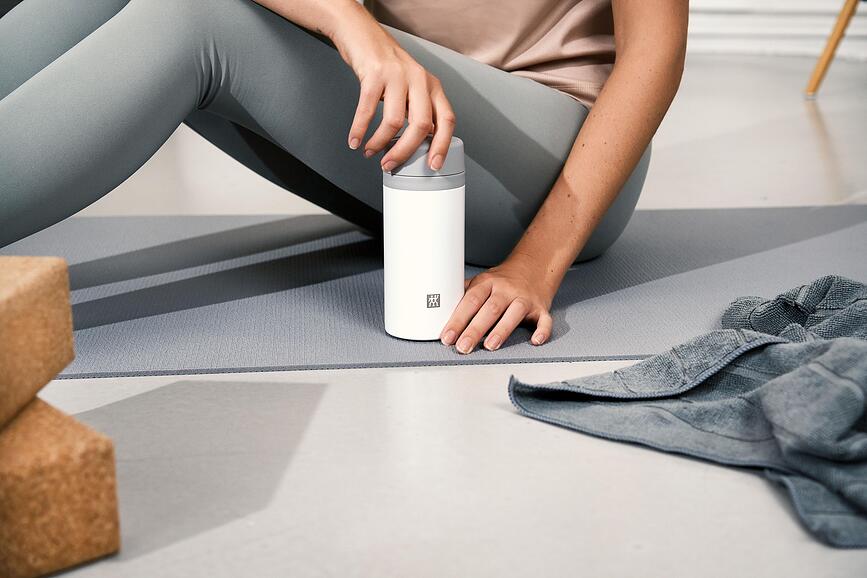 Thermo ΘΕΡΜΟΣ, με φίλτρο για τσάι, 420 ml, μαύρο