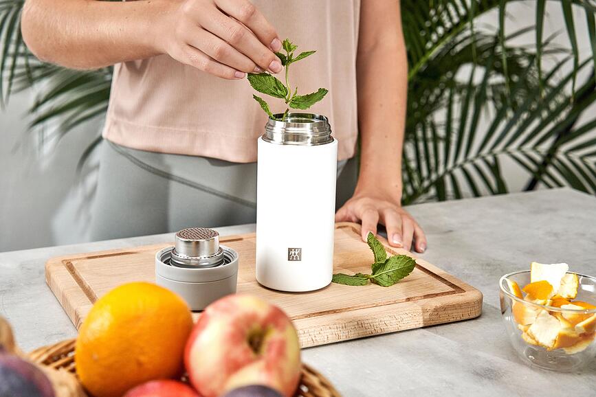 Thermo ΘΕΡΜΟΣ, με φίλτρο για τσάι, 420 ml, μαύρο