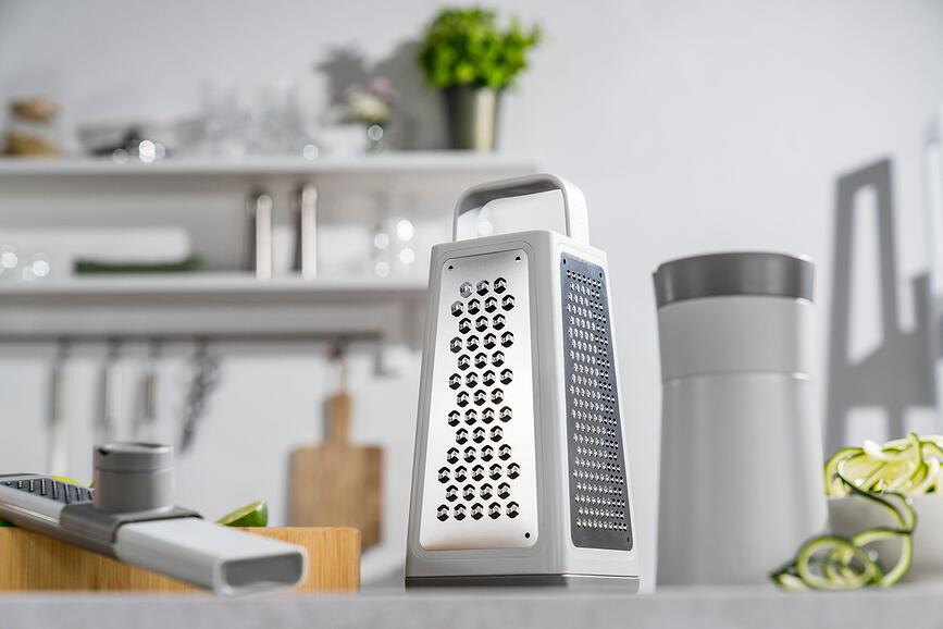 Z-Cut Box grater - Zwilling 36610-003-0 | FormAdore Z-Cut Box grater - Zwilling 36610-003-0 | FormAdore