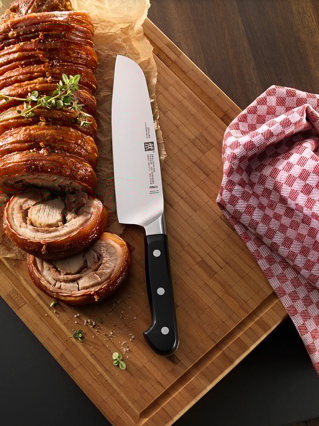 Zwilling Pro Nož Santoku 18 cm