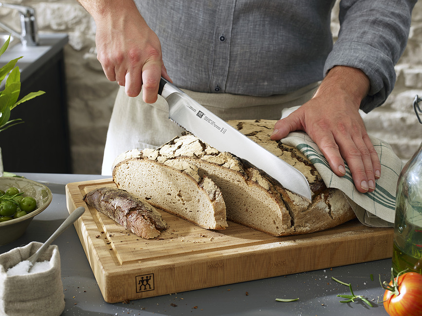 Zwilling Pro Nož za kruh, 20 cm